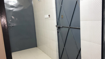 J'ai commencé à avoir une relation amoureuse avec ma demi-soeur