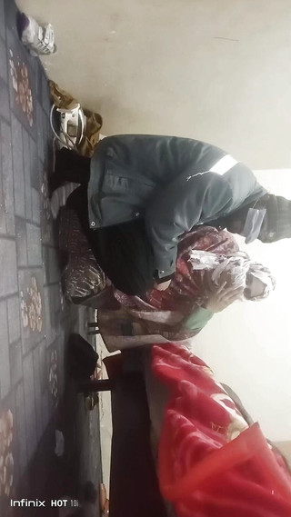 Dasi sobia Rani seins au chocolat chaud embrassent la chatte