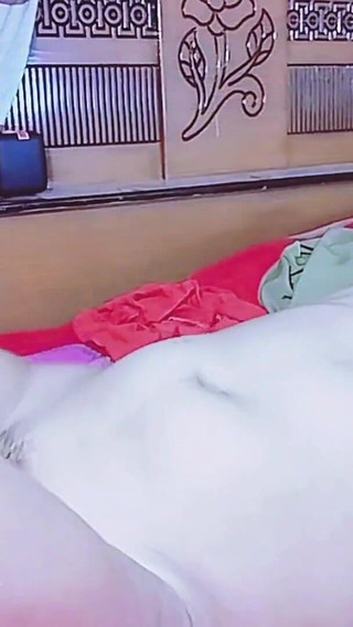 Indian Desi Village Girl Chatte Serrée Première Fois Sexe Femme Nouvellement Mariée Village Local Bhabhi Baise Hard Indian Desi Vidéo Porno